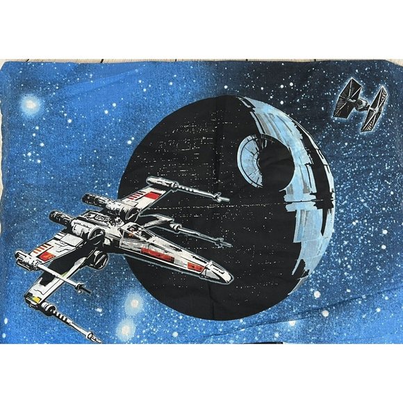 Star Wars Pillowcases Set of 2 Lucas Film LTD 20 x 30 Darth Vader X-Wing - Picture 2 of 5